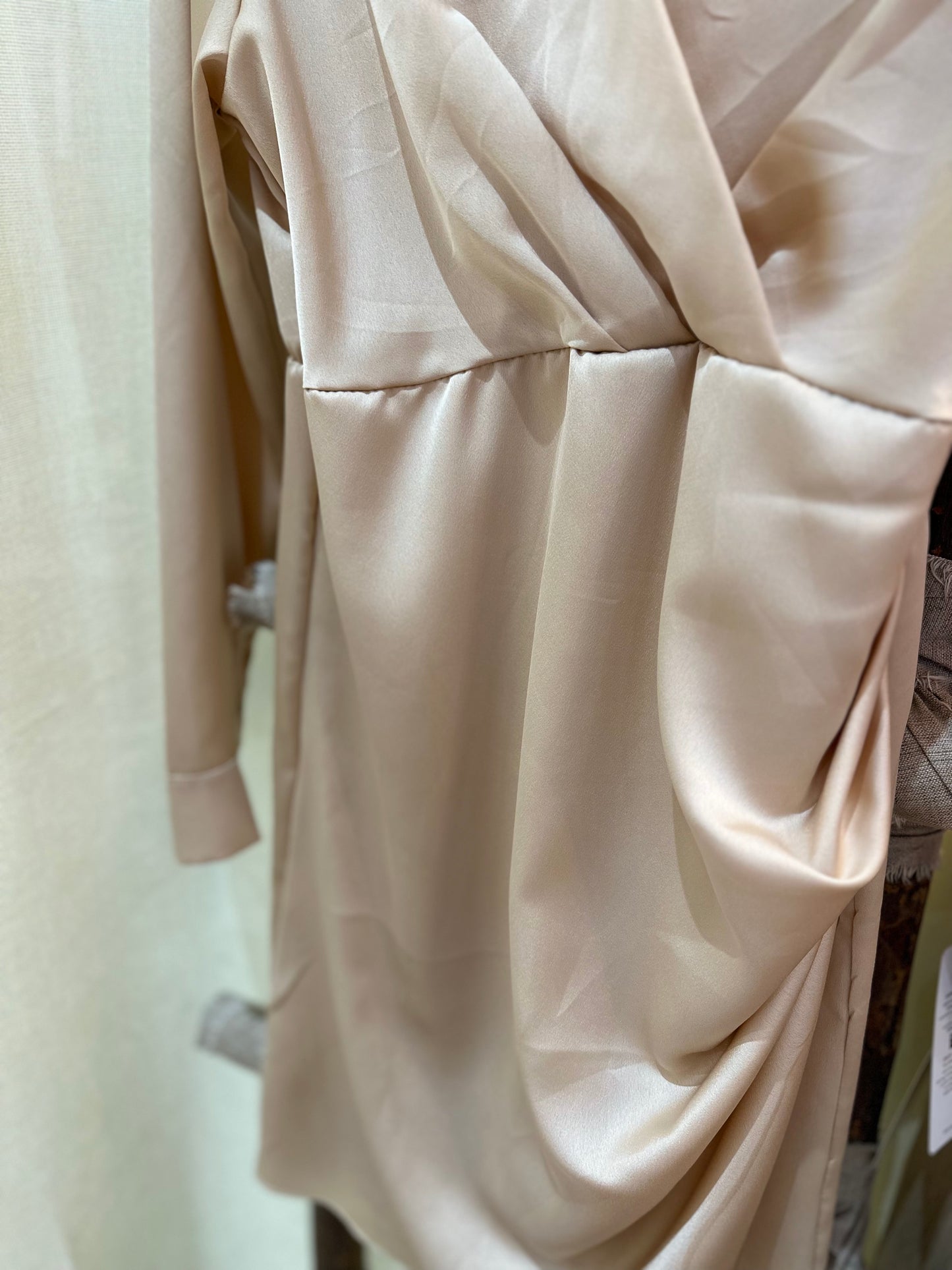 Robe Mia