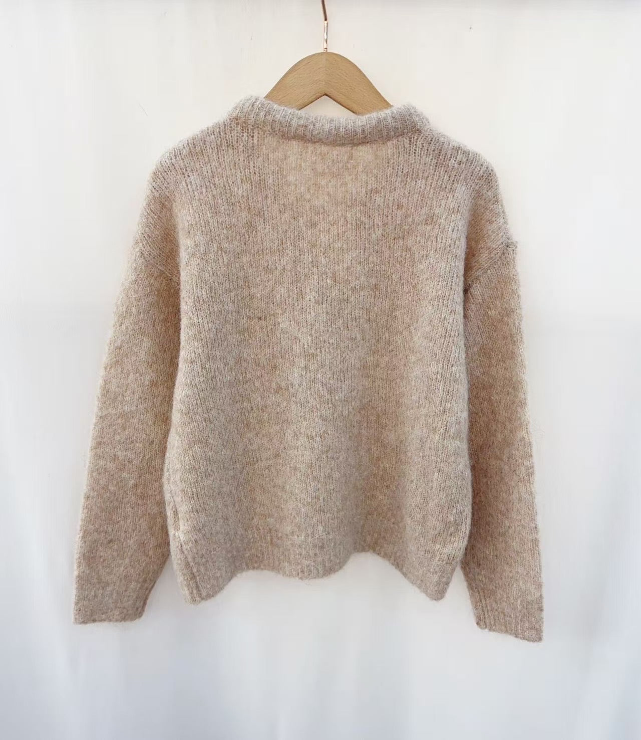 Pull Anouk – élégance & confort avec foulard intégré