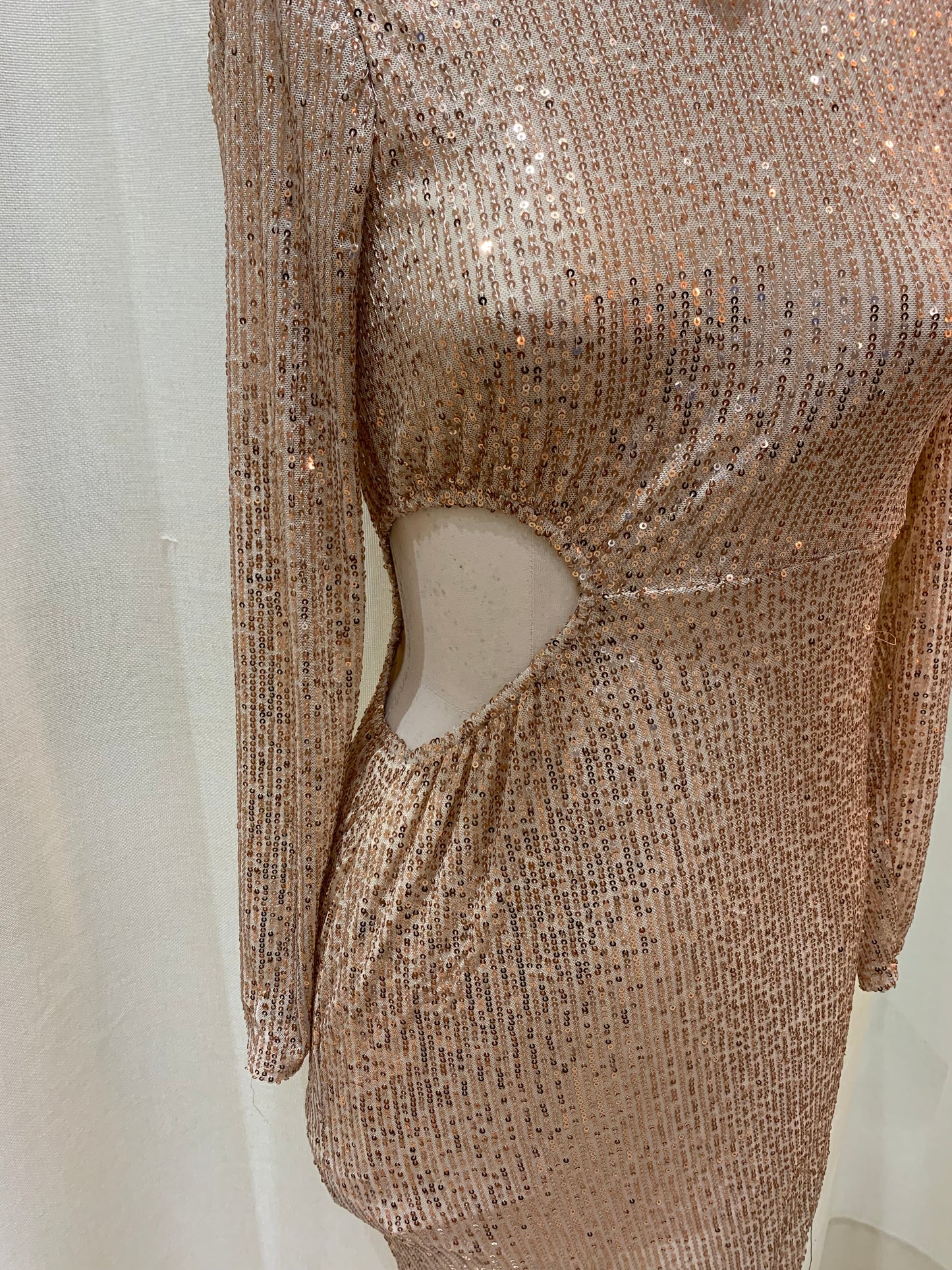 Robe Ariana