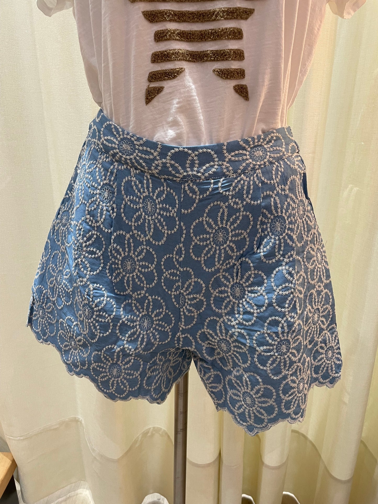Short Romy