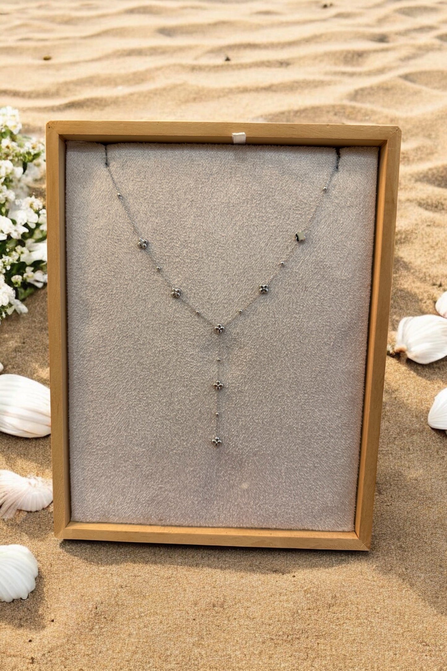 Collier Y Mumbai