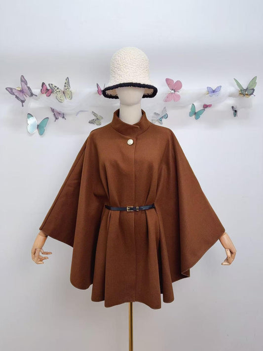 Cape Léanne – Tendance & Ceinture Incluse