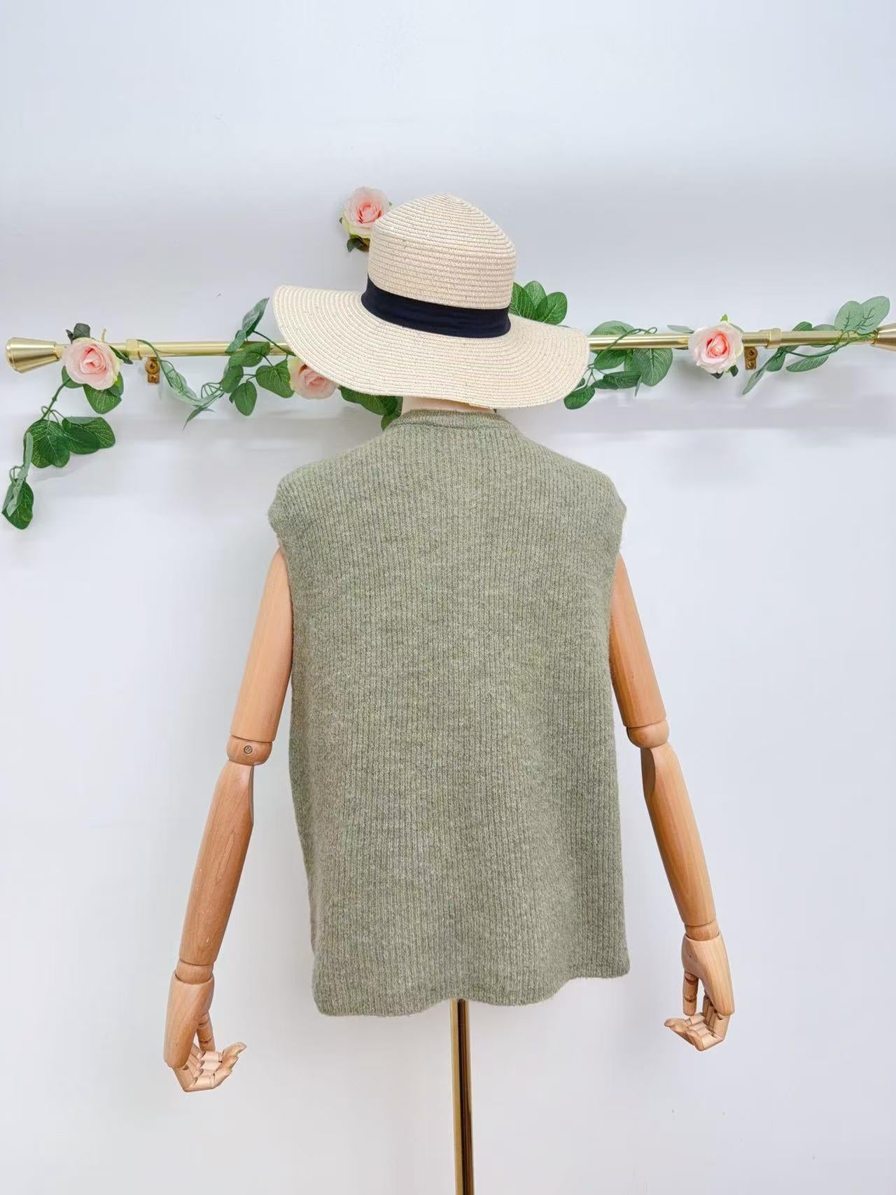 Gilet Soraya – Maille élégante & détails tendance