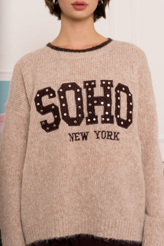 Pull Kate – Style Soho & détails cloutés