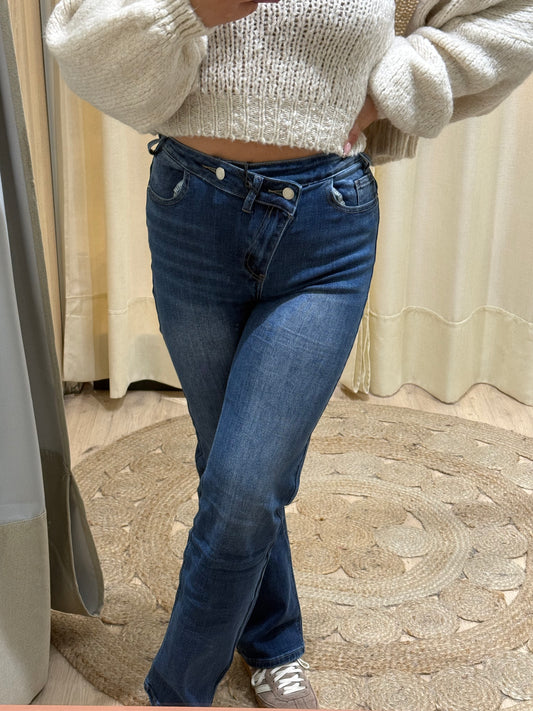 Jean Leslie – Taille Haute Asymétrique, Coupe Droite